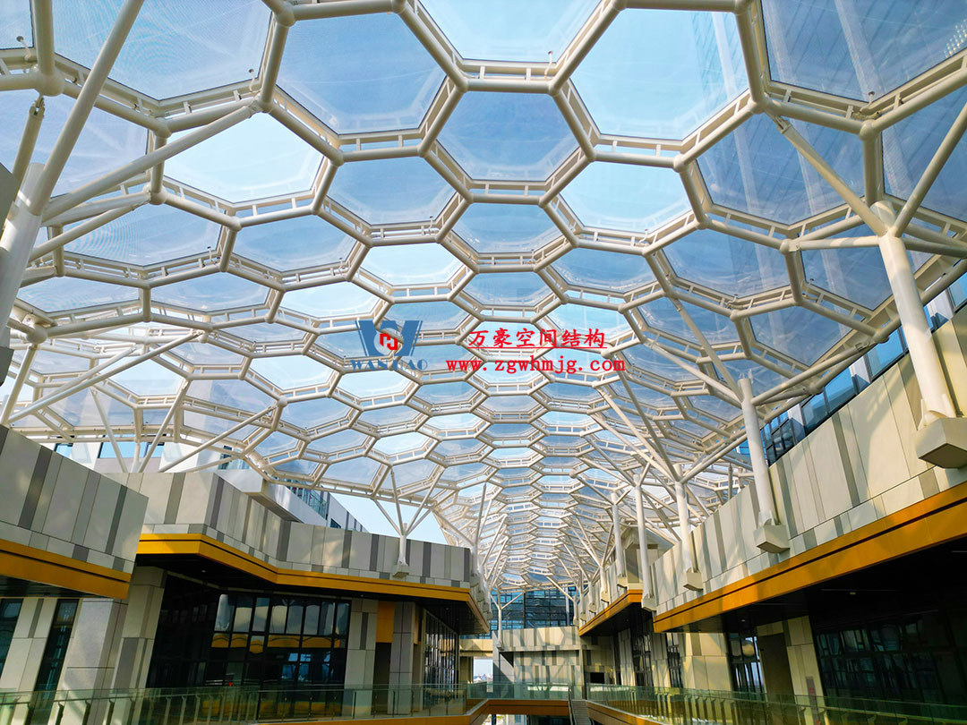 ETFE膜材有什么優(yōu)點?ETFE膜結(jié)構(gòu)有哪些分類? ETFE膜材有什么優(yōu)點?ETFE膜結(jié)構(gòu)有哪些分類?